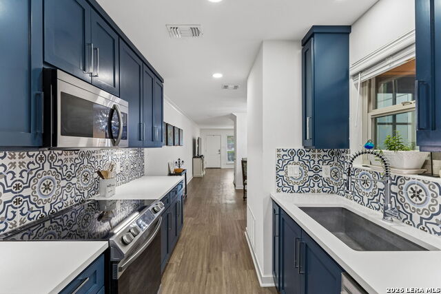 Image 16 of 43 For 2718 Old Field Dr  502