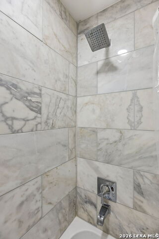 Image 22 of 43 For 2718 Old Field Dr  502