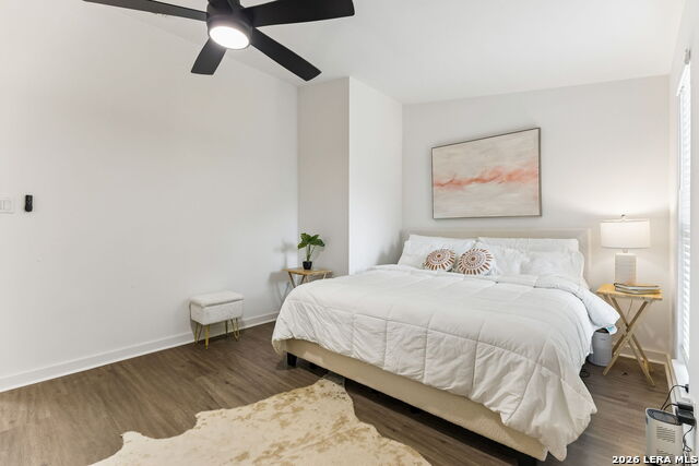 Image 26 of 43 For 2718 Old Field Dr  502