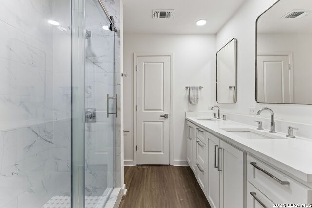 Image 29 of 43 For 2718 Old Field Dr  502