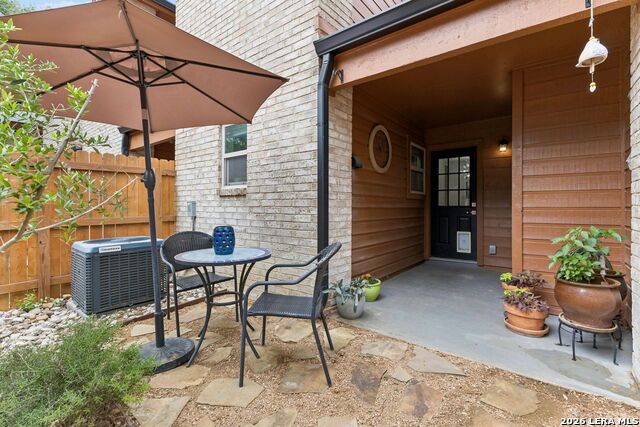 Image 36 of 43 For 2718 Old Field Dr  502