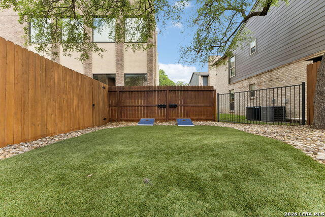 Image 41 of 43 For 2718 Old Field Dr  502