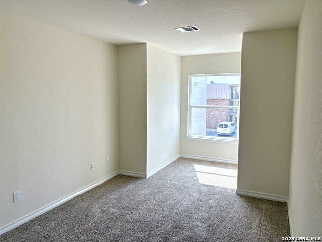 Image 11 of 24 For 310 W Evergreen St #108