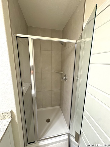 Image 13 of 24 For 310 W Evergreen St #108