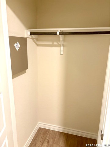 Image 18 of 24 For 310 W Evergreen St #108