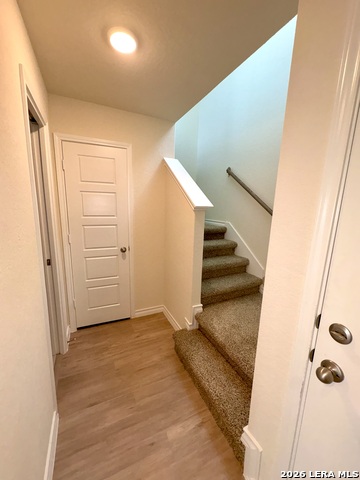 Image 9 of 24 For 310 W Evergreen St #108