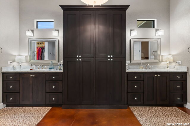 Image 30 of 48 For 17203 Clovis