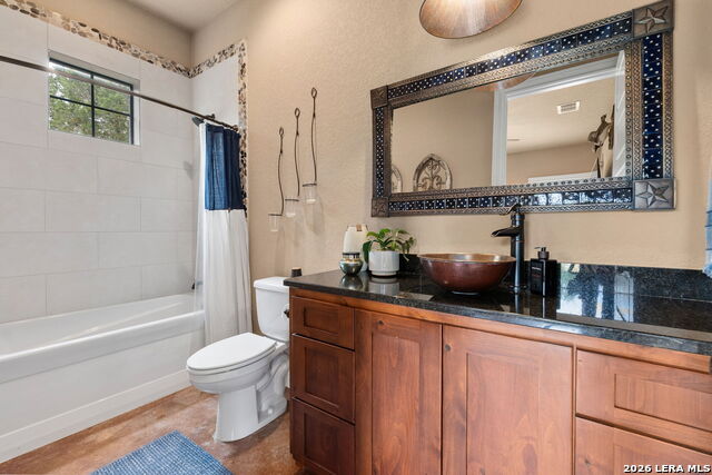 Image 37 of 48 For 17203 Clovis