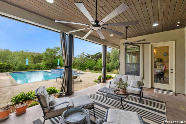 Image 42 of 48 For 17203 Clovis