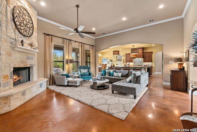 Image 8 of 48 For 17203 Clovis