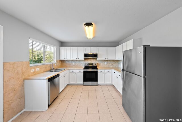 Image 14 of 41 For 25615 Velvet Rose