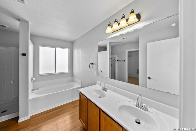 Image 29 of 41 For 25615 Velvet Rose