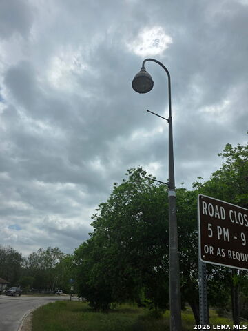 Image 2 of 31 For 2328 Chavaneaux E