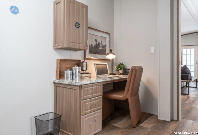 Image 21 of 30 For 4908 Waterwood Pass Dr