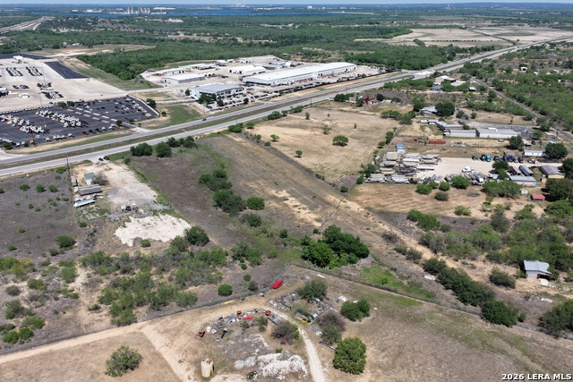 Image 3 of 13 For 4390 Loop 1604 E S