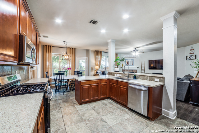 Image 10 of 29 For 10106 Ramblin River Rd