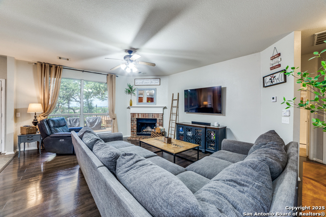 Image 14 of 29 For 10106 Ramblin River Rd