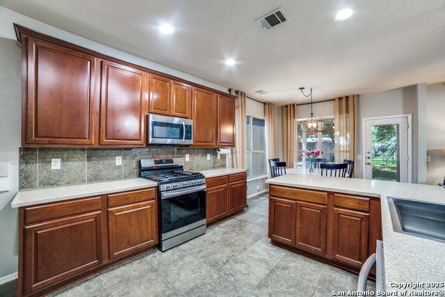 Image 9 of 29 For 10106 Ramblin River Rd