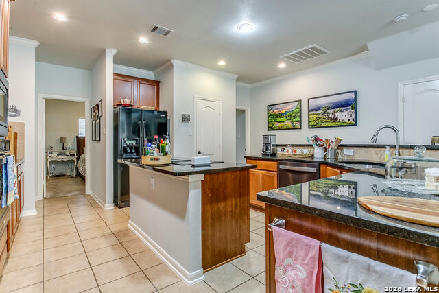 Image 8 of 25 For 16014 Juan Tabo Way