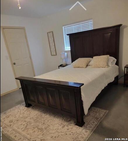 Image 3 of 18 For 735 Green Castle Pl