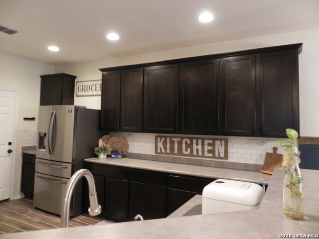 Image 4 of 24 For 10211 Fossil Vly