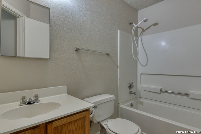 Image 15 of 21 For 8174 Ocean Meadow Dr