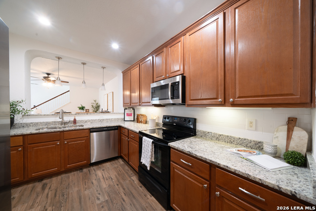 Image 7 of 27 For 12322 Abbey Park