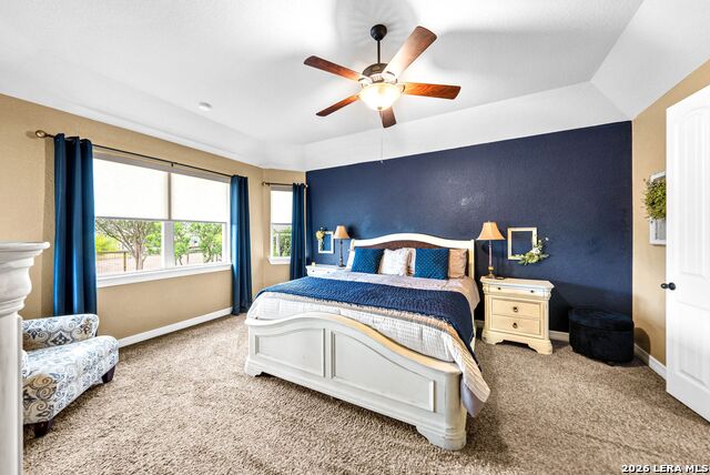 Image 18 of 52 For 11816 Field Bend