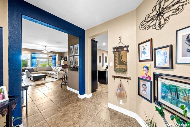 Image 24 of 52 For 11816 Field Bend