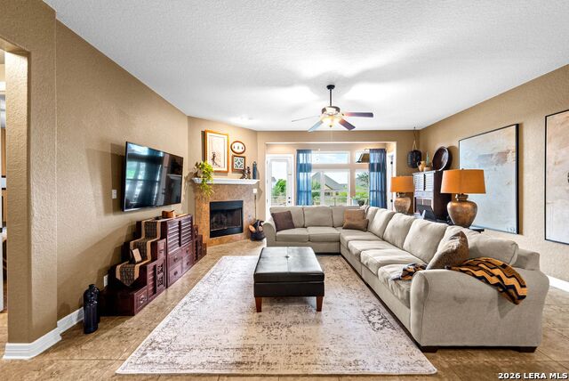 Image 25 of 52 For 11816 Field Bend