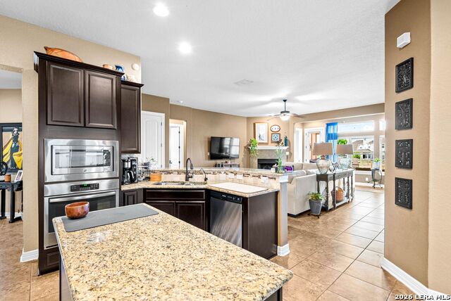 Image 30 of 52 For 11816 Field Bend