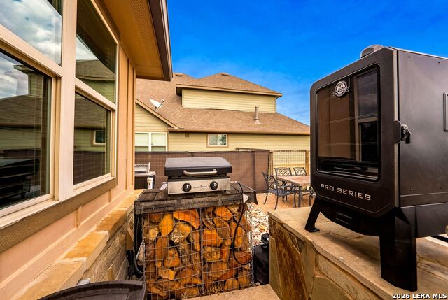 Image 42 of 52 For 11816 Field Bend