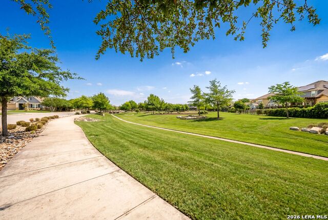 Image 48 of 52 For 11816 Field Bend