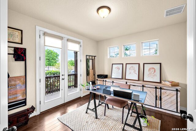 Image 5 of 52 For 11816 Field Bend