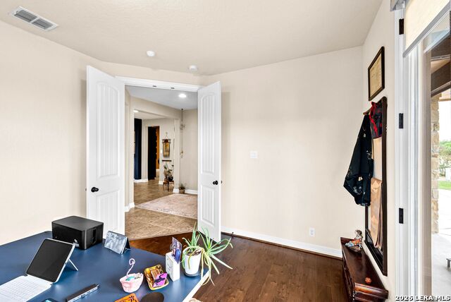 Image 6 of 52 For 11816 Field Bend