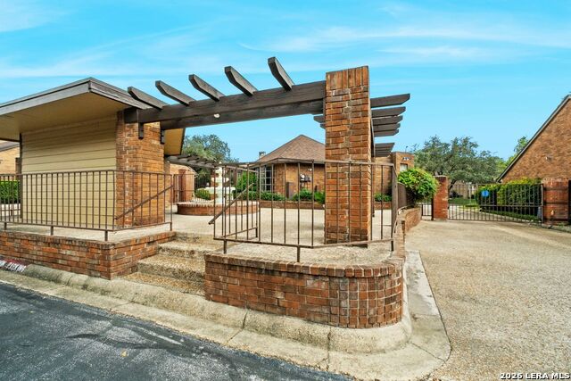 Image 19 of 20 For 3605 Hidden Dr.  4f