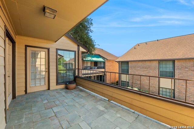 Image 3 of 20 For 3605 Hidden Dr.  4f