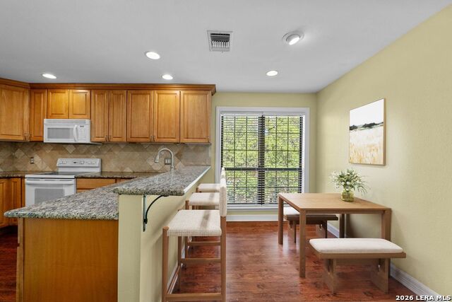 Image 8 of 20 For 3605 Hidden Dr.  4f