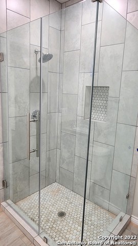 Image 13 of 20 For 748 Crestview