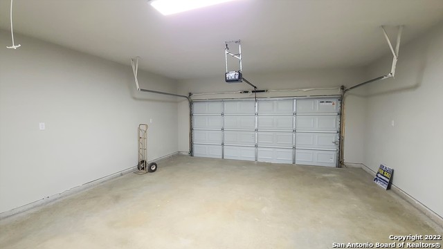 Image 17 of 20 For 748 Crestview