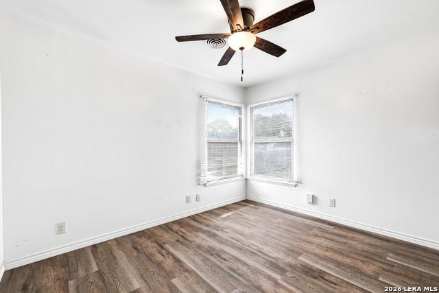 Image 20 of 25 For 3602 Van Dyke Drive