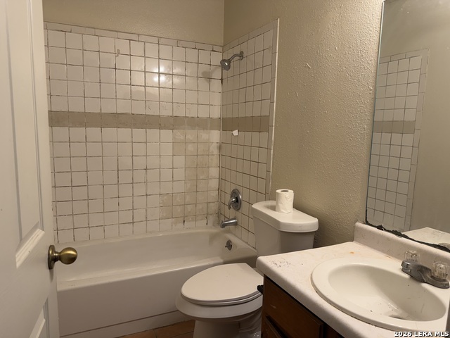 Image 14 of 16 For 9130 Kings Hbr