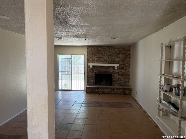 Image 3 of 16 For 9130 Kings Hbr