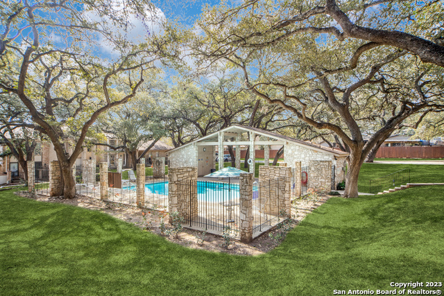 Image 11 of 12 For 11303 Vance Jackson Rd  C2