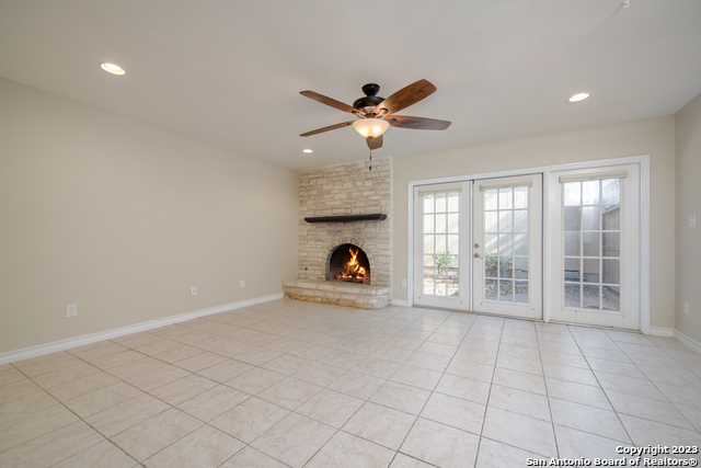 Image 3 of 12 For 11303 Vance Jackson Rd  C2