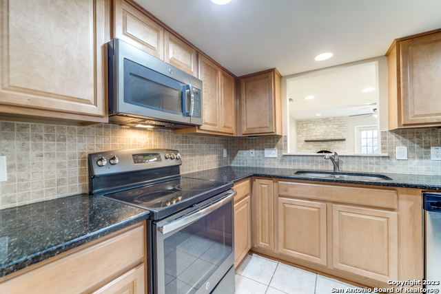 Image 5 of 12 For 11303 Vance Jackson Rd  C2