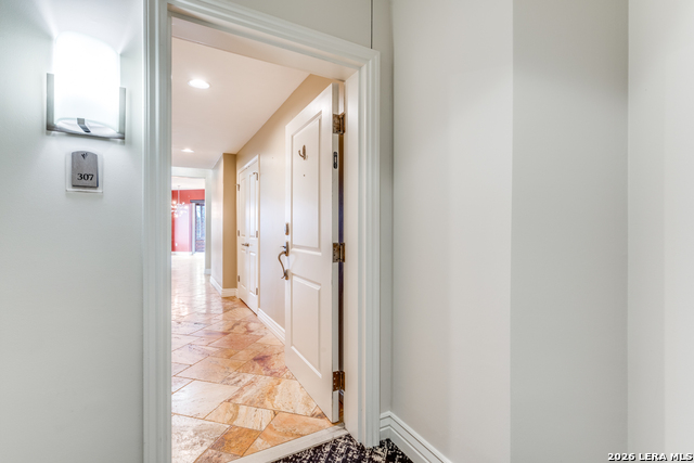 Image 14 of 40 For 215 Center N 307