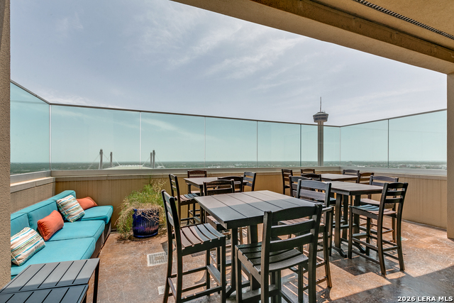 Image 39 of 40 For 215 Center N 307