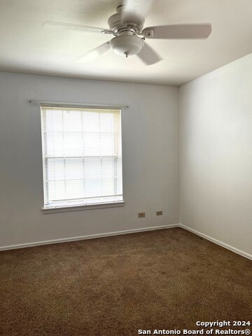 Image 3 of 15 For 136 Valley Oak Dr