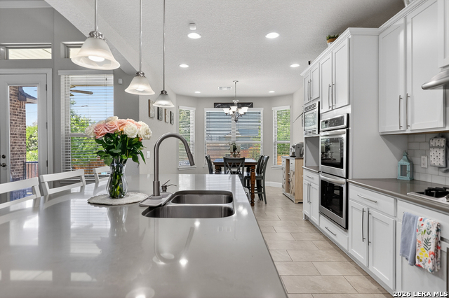 Image 14 of 30 For 8915 Monument Parke